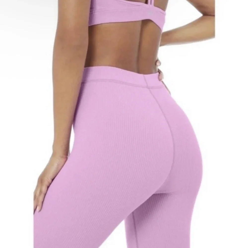 Alo Yoga Ribbed High-Waist 7/8 Blissful Legging